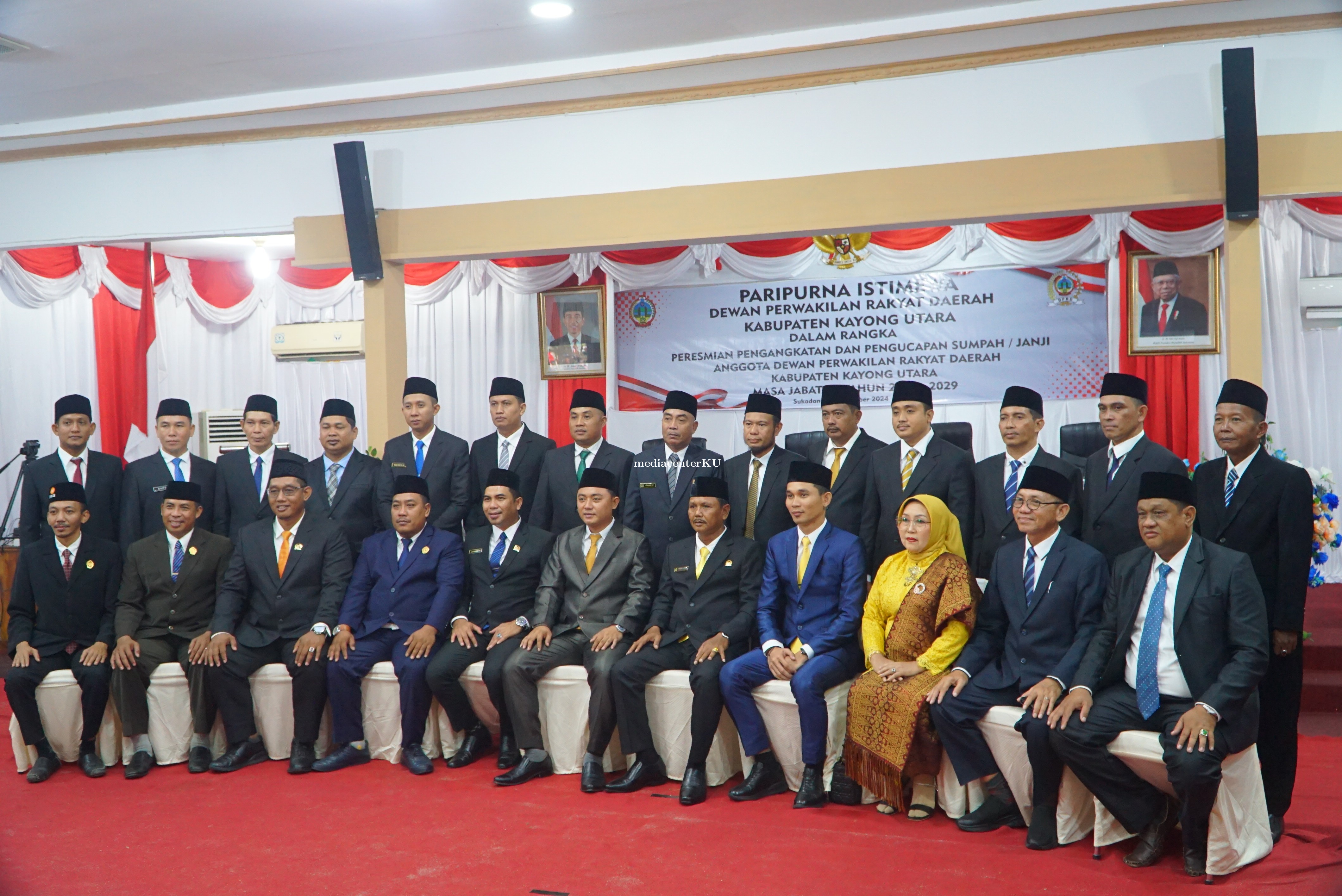 dewan-perwakilan-rakyat-daerah-kabupaten-kayong-utara-resmi-dilantik-20241108205252