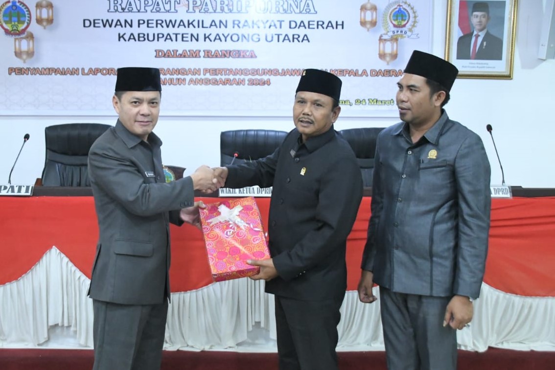 dprd-kabupaten-kayong-utara-gelar-rapat-paripurna-penyampaian-lkpj-bupati-kayong-utara-ta-2024-20250324170807