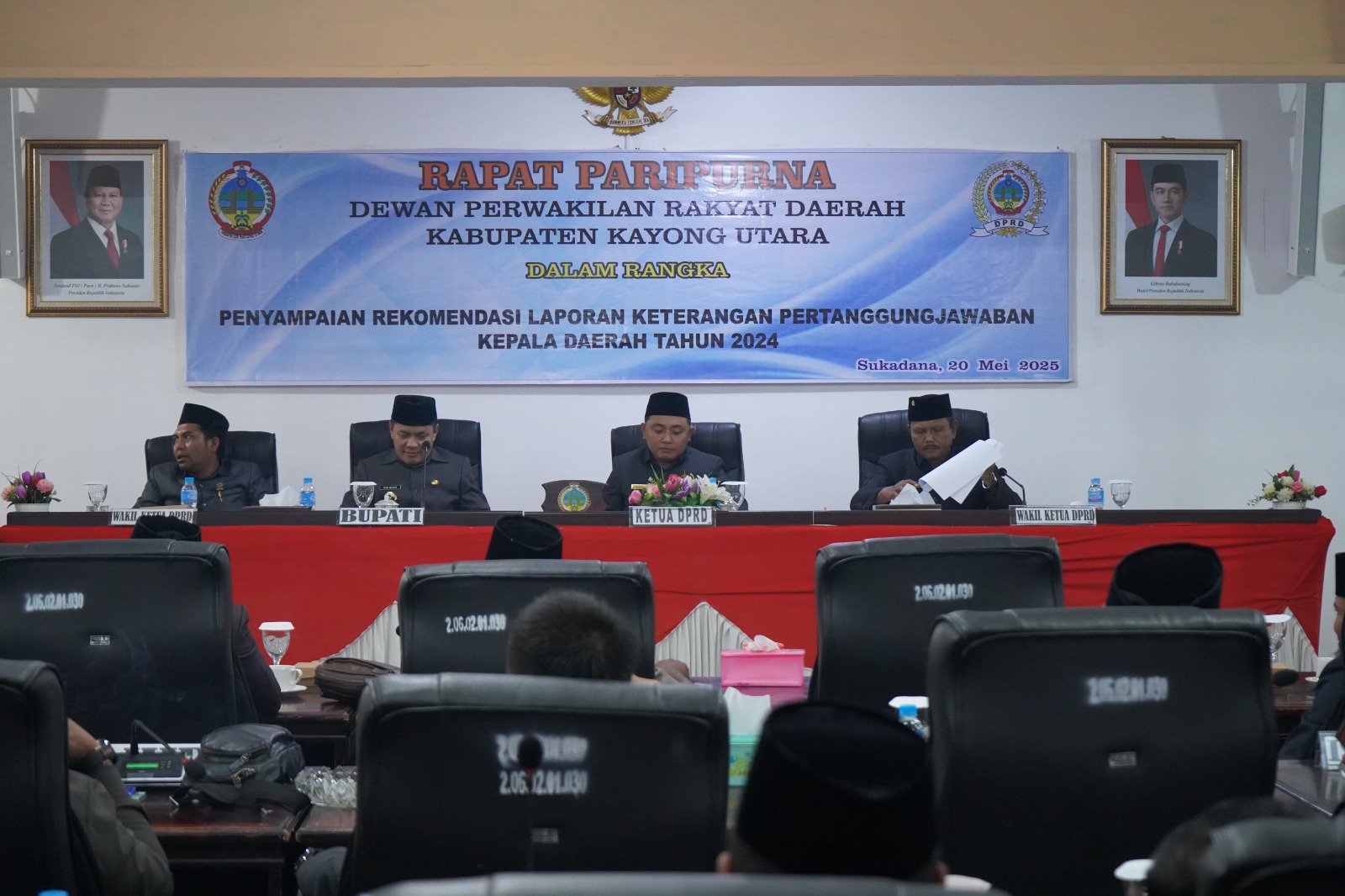 dewan-perwakilan-rakyat-daerah-kabupaten-kayong-utara-gelar-rapat-paripurna-lkpj-bupati-tahun-2024-20250626174226