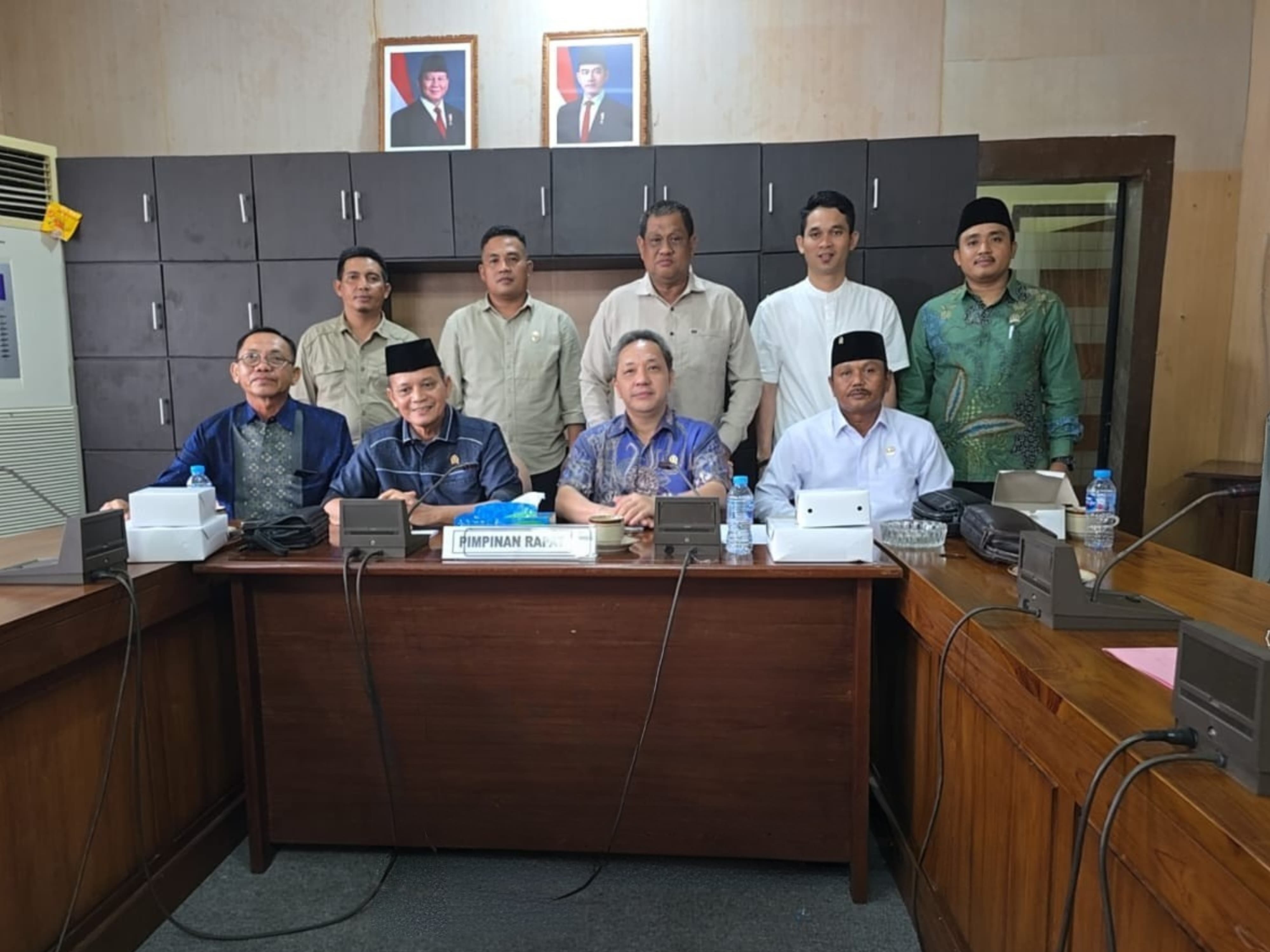 komisi-ii-dprd-kayong-utara-lakukan-kunjungan-konsultasi-dan-koordinasi-ke-dprd-provinsi-kalbar-20250626182953