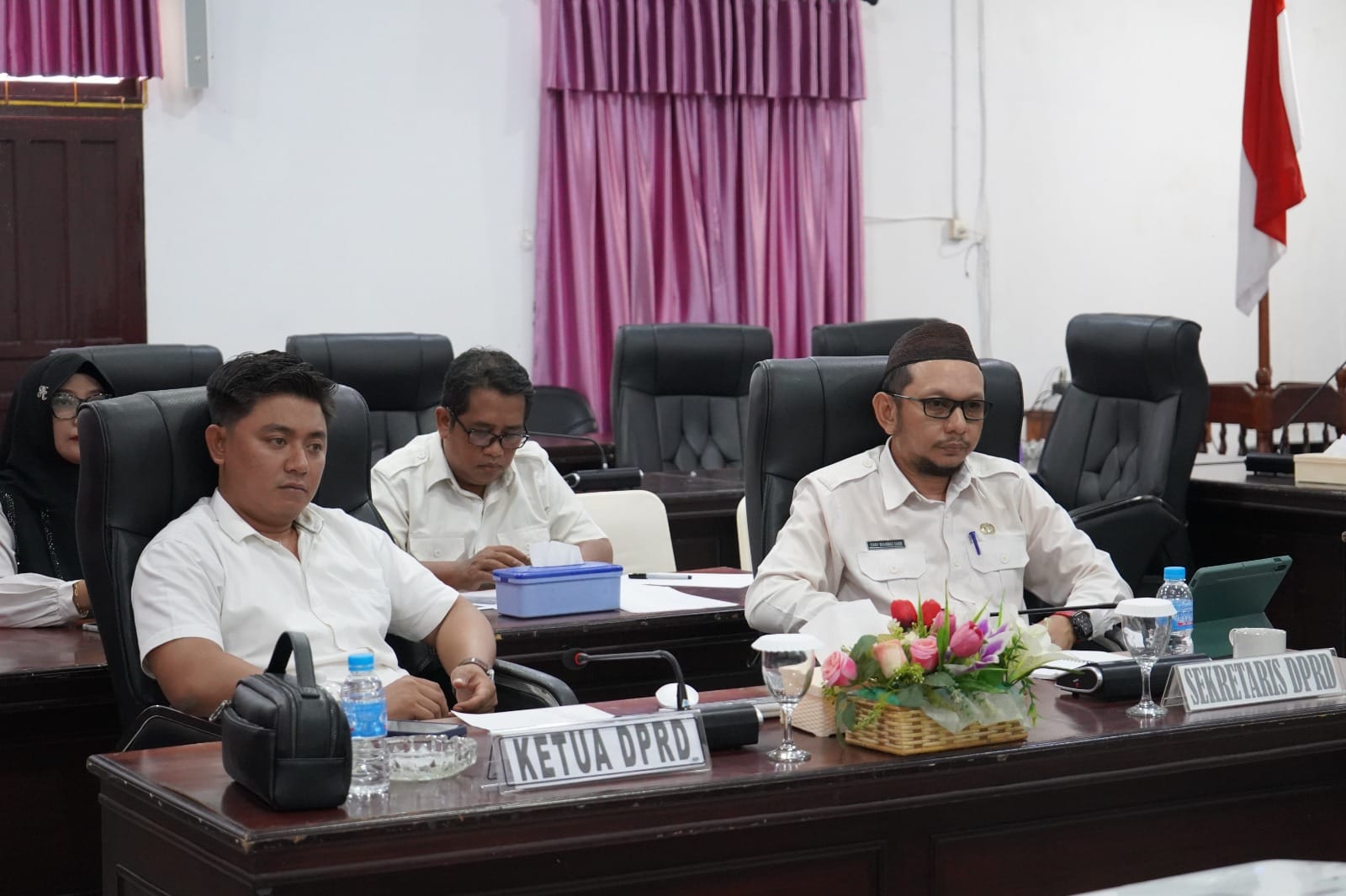 ketua-dprd-kabupaten-kayong-utara-ikuti-rapat-koordinasi-pencegahan-korupsi-secara-virtual-20250626174852
