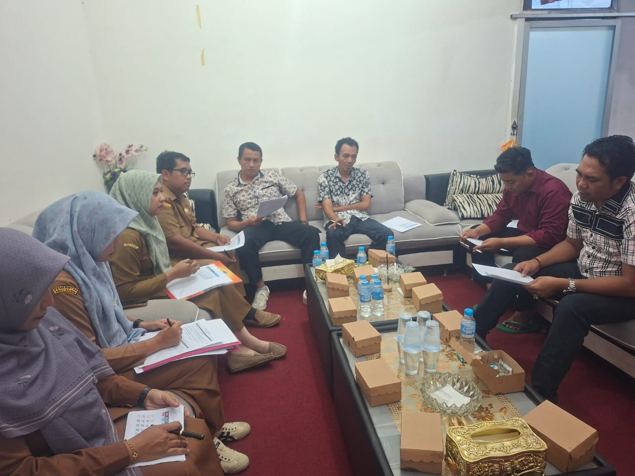 dprd-kabupaten-kayong-utara-gelar-rapat-banmus-bahas-penjadwalan-kegiatan-dprd-20250707124512
