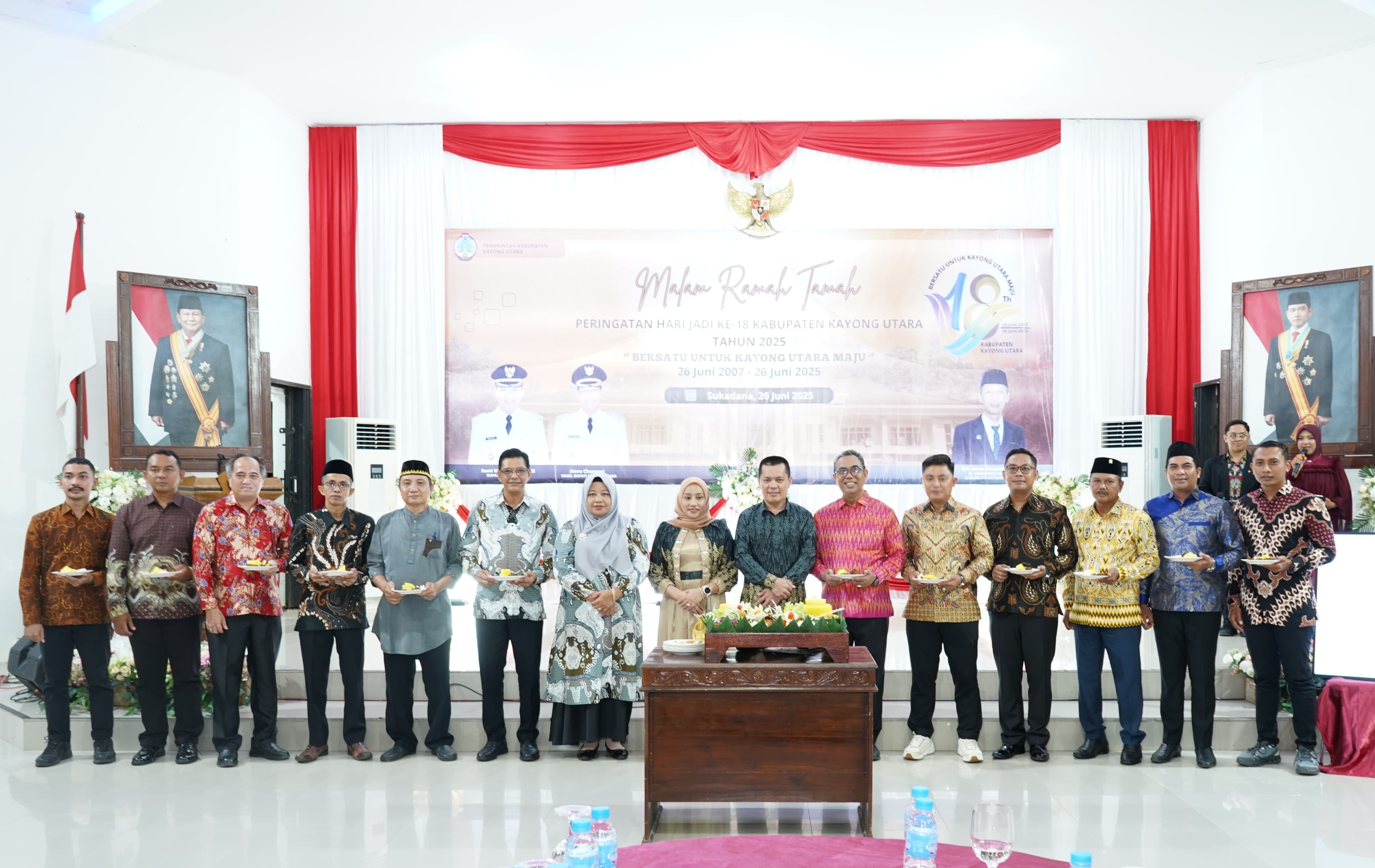 dprd-kabupaten-kayong-utara-hadiri-malam-ramah-tamah-peringatan-hari-jadi-ke-18-kabupaten-kayong-utara-tahun-2025-20250707123823